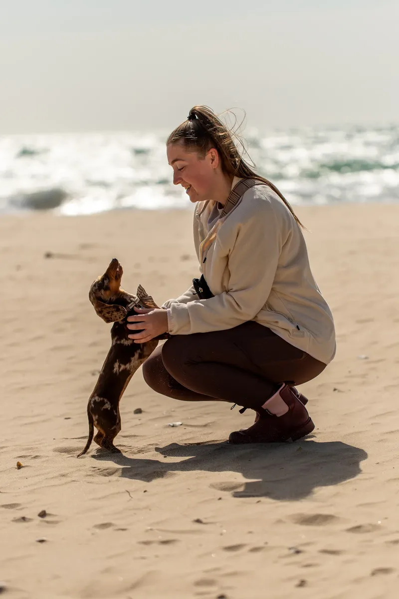 Margot at the beach (44 of 45)