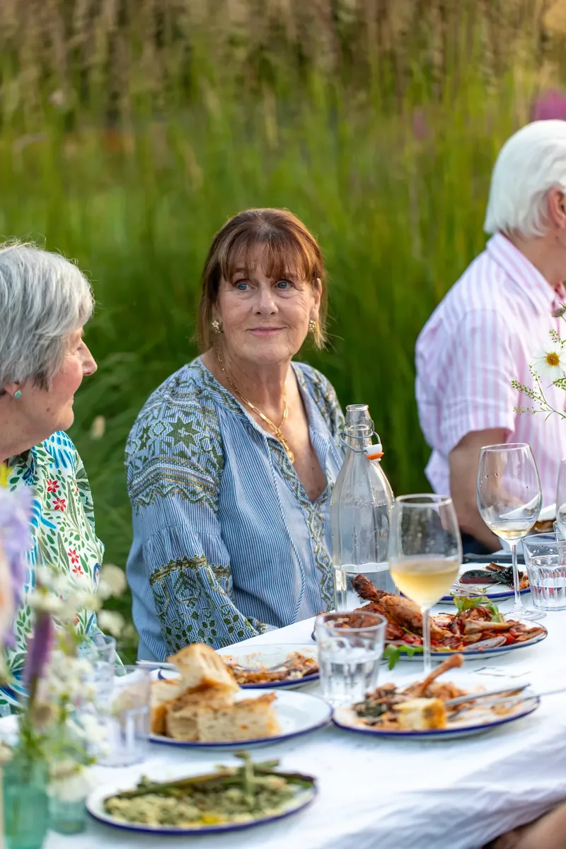 Brothers Farm – Feast in the flowers (4 of 76)