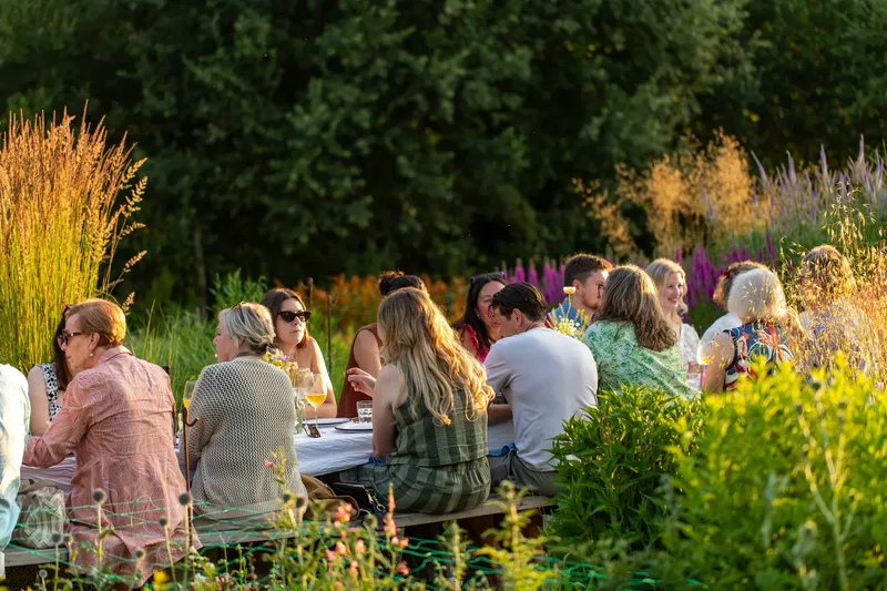 Brothers Farm – Feast in the flowers (21 of 76)