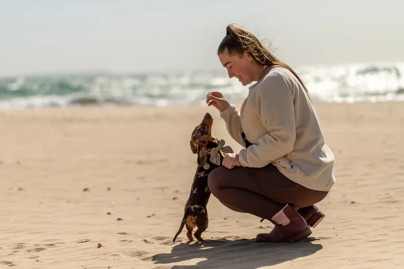 Margot at the beach (41 of 45)
