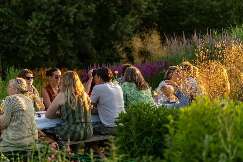 Brothers Farm – Feast in the flowers (14 of 76)
